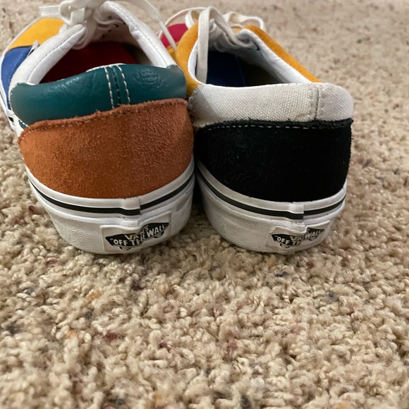 Like new Vans - Picture 3 of 5